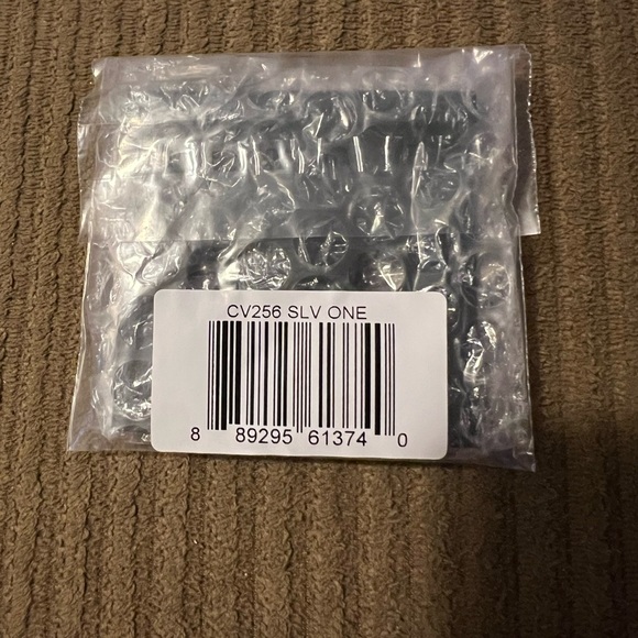 Coach Open Circle Drop Huggie Earrings nwt in packaging - Picture 3 of 3